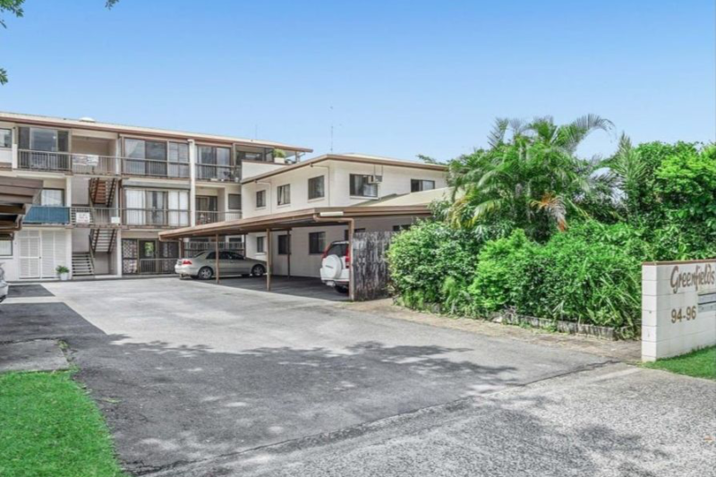 24 macilwraith street manoora qld