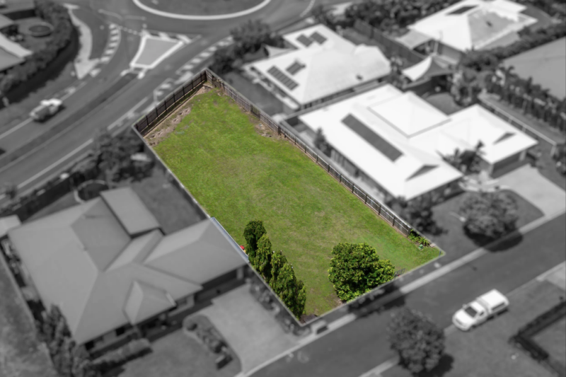 24 macilwraith street manoora qld
