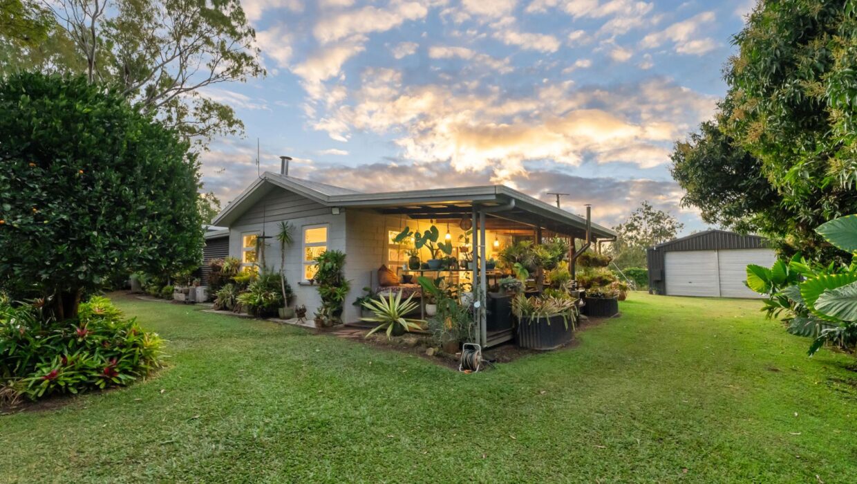 4 Spena Road, MAREEBA, QLD 4880