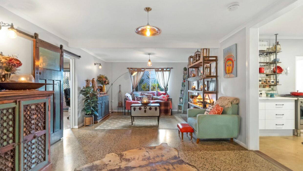 4 Spena Road, MAREEBA, QLD 4880