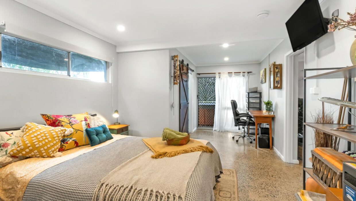 4 Spena Road, MAREEBA, QLD 4880