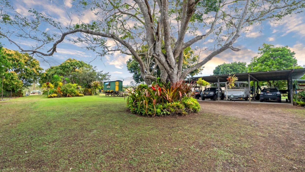 4 Spena Road, MAREEBA, QLD 4880